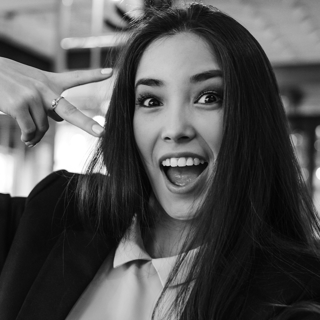 Model gesturing