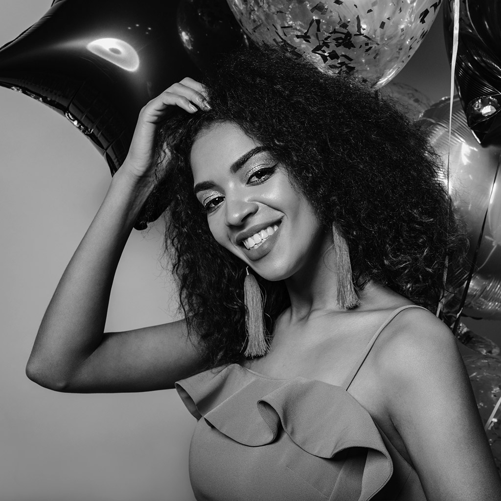 Model with balloons